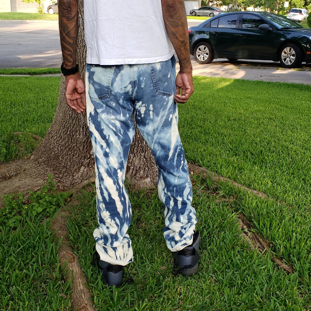 Old Navy Bleach dyed jeans size 36 - Picture 3 of 10